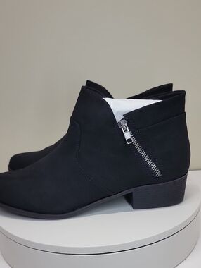 Sun + Stone NEW IN BOX Double-Zip Ankle Boots Black Sz 12